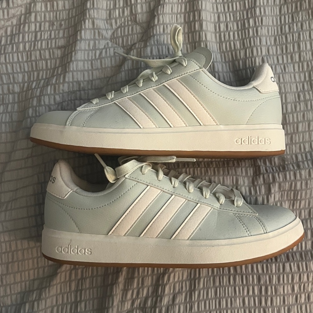 Women’s Adidas Grand Court sneakers "Cloudfoam Comfort"